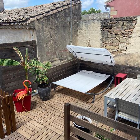 Jacuzzi Prive Chambre Et Table D Hotes Vauvert Εξωτερικό φωτογραφία